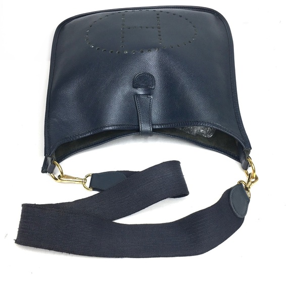 Authentic HERMES Evelyne GM crossbody bag Indigo navy leather - Picture 5 of 16